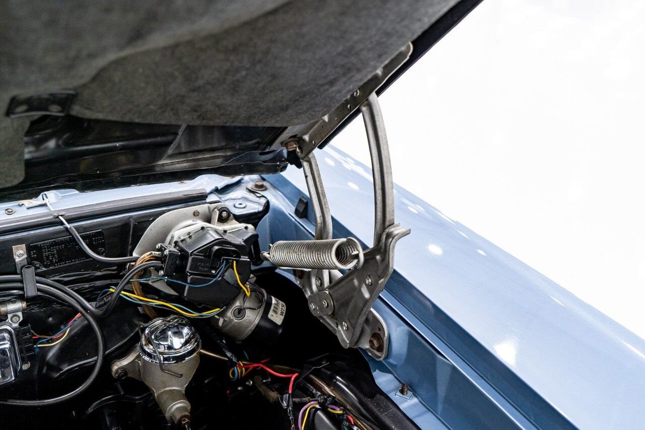 Oldsmobile 442 PRIX EN USD | Matching# 400cu.in. 4-Speed 1966 Bleu Montréal - photo #19