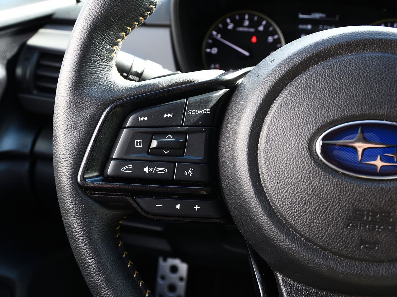 2024 Subaru Crosstrek Onyx White Saint-Hyacinthe - photo #15