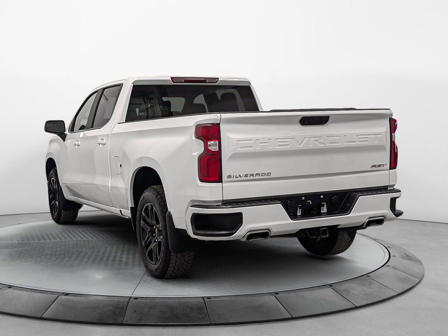 CHEVROLET Silverado 1500 RST 4WD Crew Cab Moteur V8 5.3L 2026 Blanc