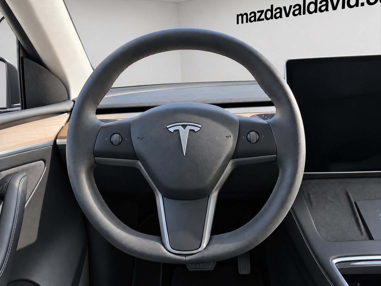 Tesla Model Y Longue autonomie PA 2024 Noir Val-David - photo #19