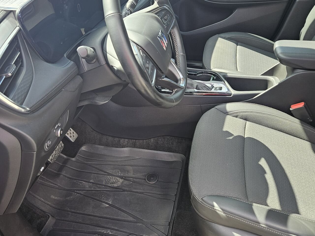 2024 Buick Encore GX Privilégiée 4 portes TI Silver Thetford Mines - photo #7