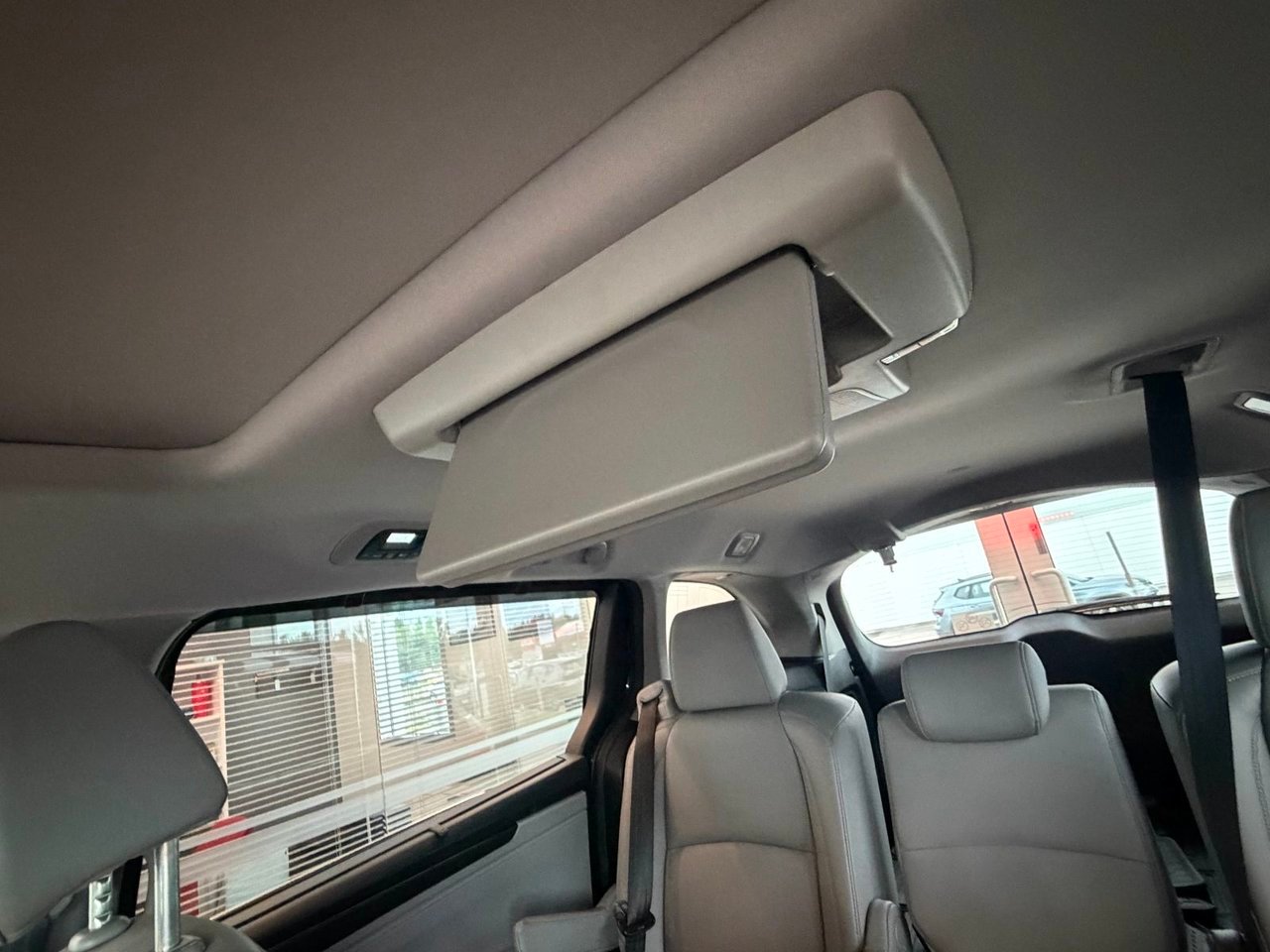 2018 Honda Odyssey Blue Notre-Dame-des-Prairies - photo #8