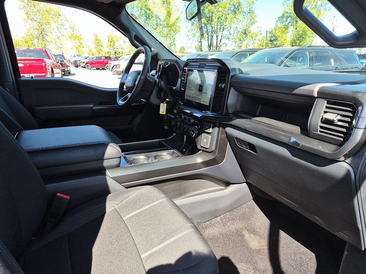 2026 Ford F-150 Agate Black Metallic Saint-Jérôme - photo #5
