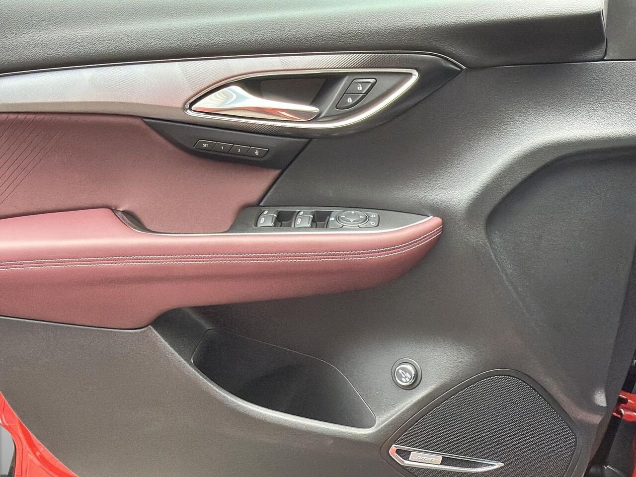 2026 BUICK Envision SPORT TOURING BRILLIANT RED Saint-Hyacinthe - photo #10