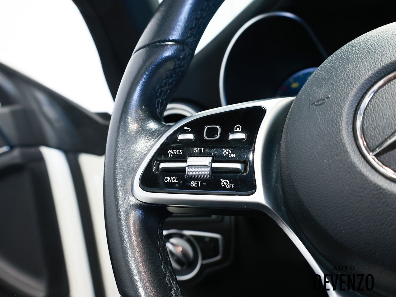 2019 Mercedes-Benz Classe-C White Saint-Eustache - photo #16