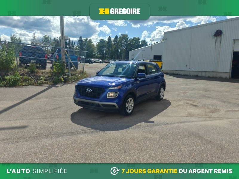 2023 Hyundai Venue Blue Laval - photo #2