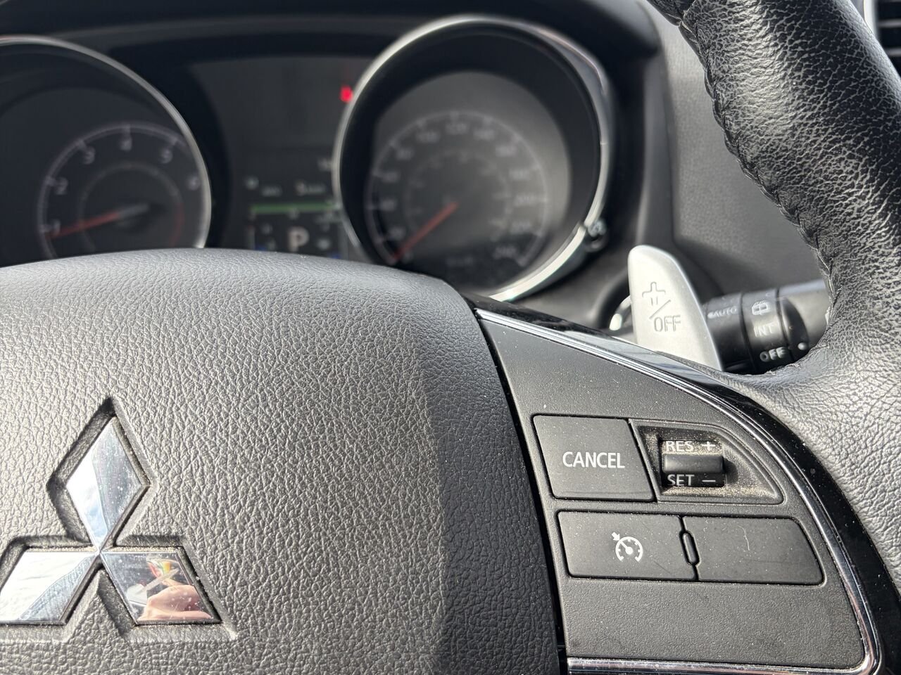 2016 MITSUBISHI RVR GT traction intégrale 4 portes CVT GT White Gatineau - photo #6