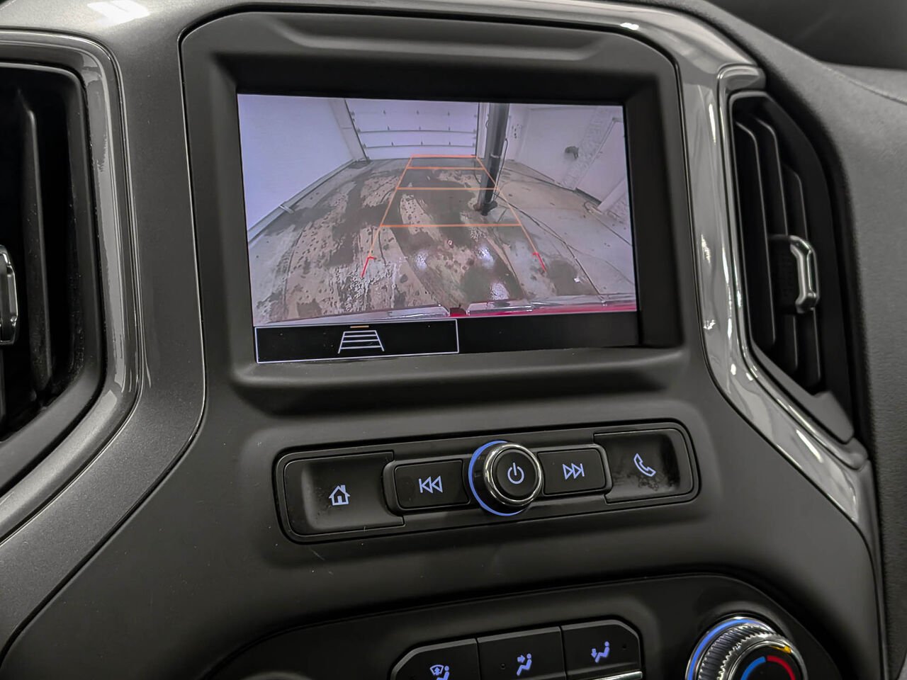 GMC Sierra 1500 Pro 4WD Crew Cab 6 Places 2023 Rouge Sherbrooke - photo #10