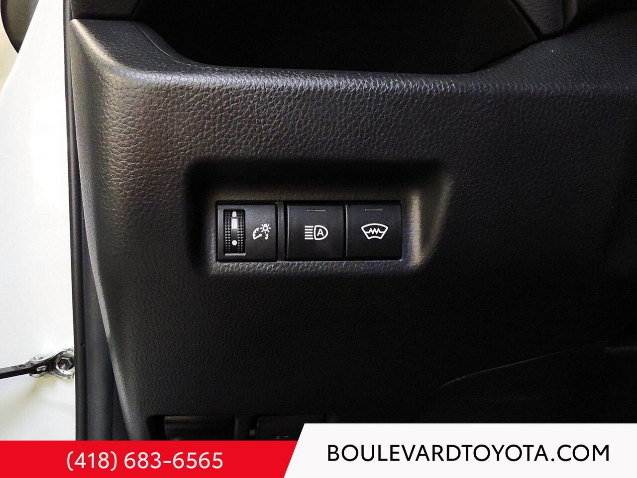 Toyota RAV4 100234A | LE, AWD 2023 Blanc Québec - photo #10