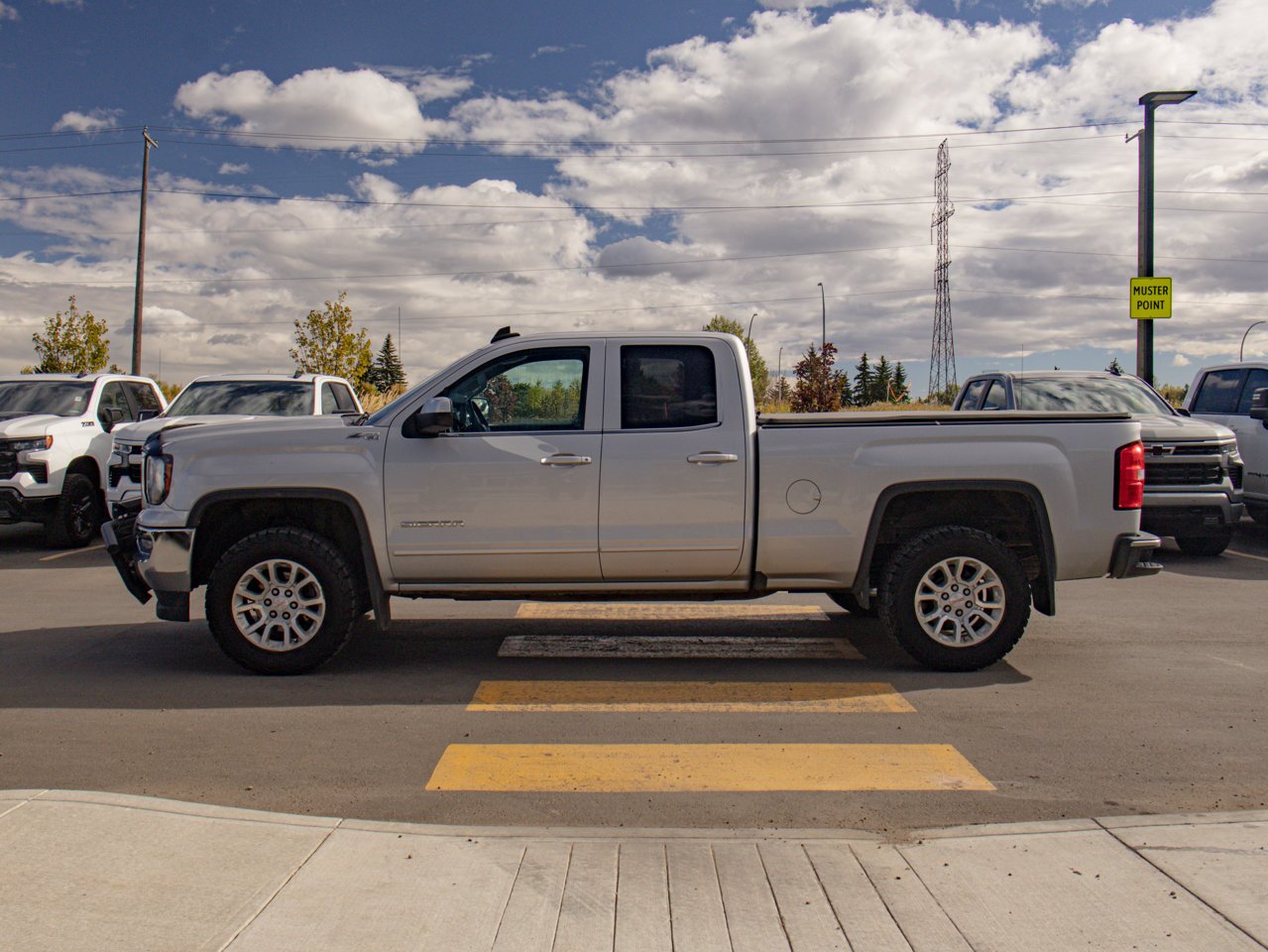 2018 GMC Sierra 1500 4WD Double Cab 143.5 SLE Grey Sherwood Park - photo #6