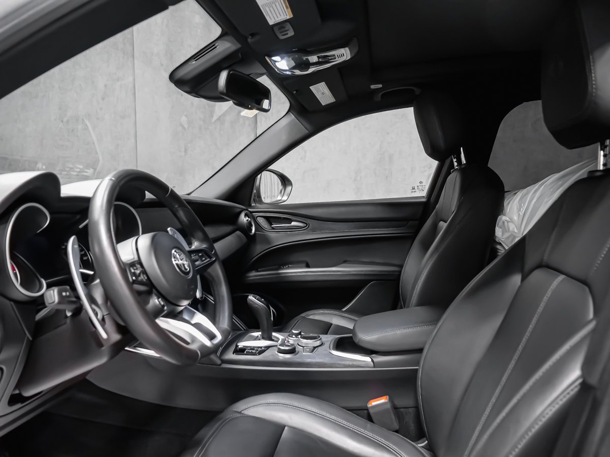2023 Alfa Romeo Stelvio Sprint Grey Montreal - photo #10