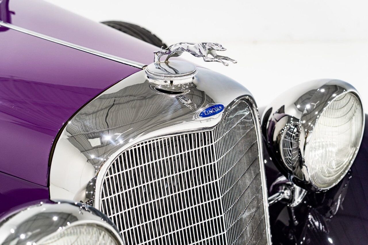Lincoln KB Victoria Coupe One Of 18 Built, And The Only Known Surviving **PRICE IN USD** 1933 mauve Montréal - photo #39