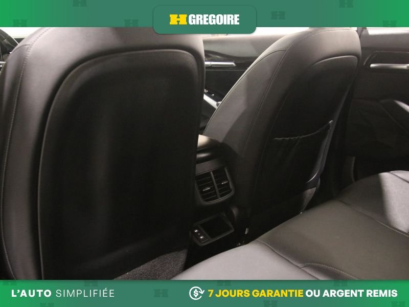 Toyota Corolla 822605 | CVT AUTO AC GR ELECT MAGS CAM RECUL BLEUTOOTH 2022 Noir Laval - photo #25