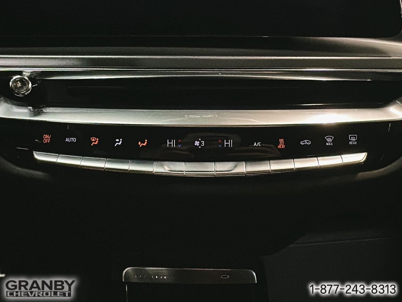 Cadillac LYRIQ Tech 4 portes avec 1SA | G3888 2024 Rouge Granby - photo #17