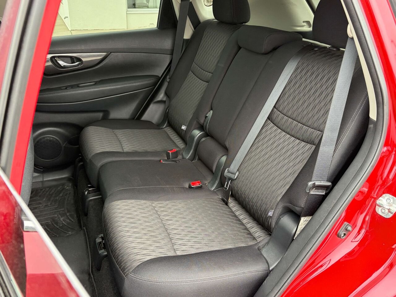 2017 Nissan Rogue SV Red Gatineau - photo #16