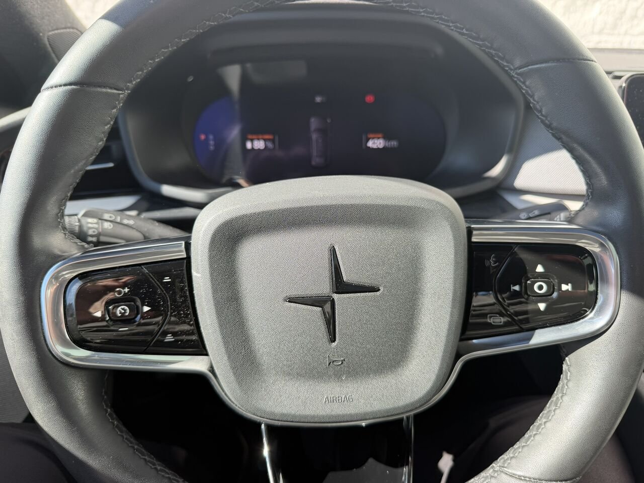 Polestar 2 LONG RANGE AWD 2024 Gris Laval - photo #22