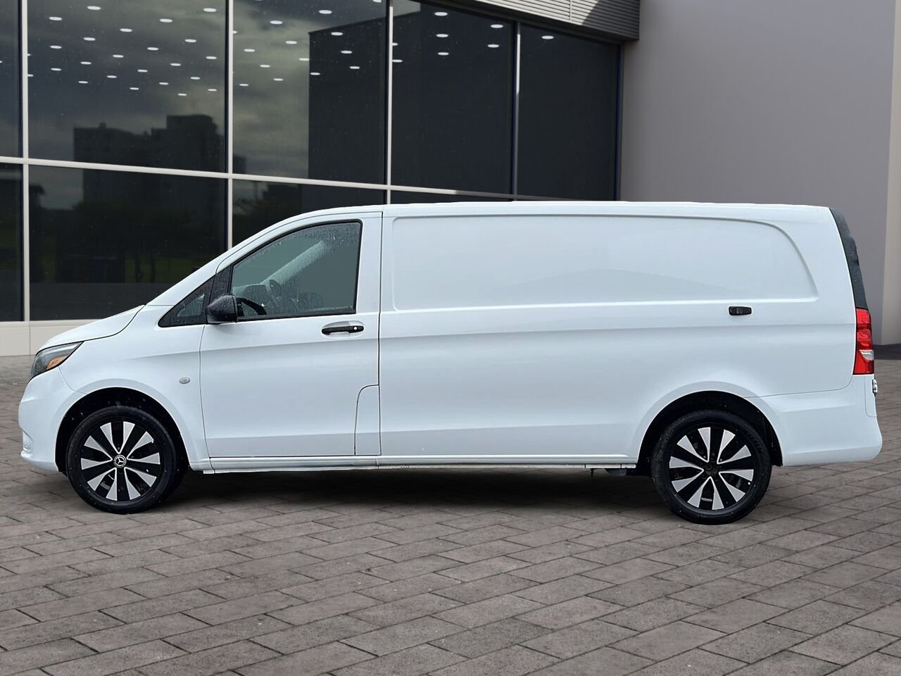 Mercedes-Benz Metris fourgonnette utilitaire 2023 Blanc Québec - photo #4