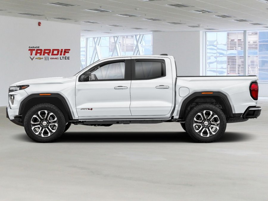 GMC Canyon AT4 cabine multiplace 4RM 2026 Blanc sommet