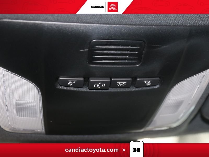 2019 Toyota Corolla White Blainville - photo #29