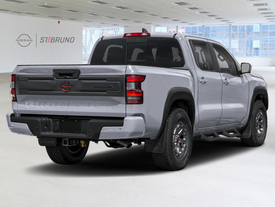 2027 Nissan Frontier PRO-4X cabine double 4x4 Boulder Grey Pearl Metallic