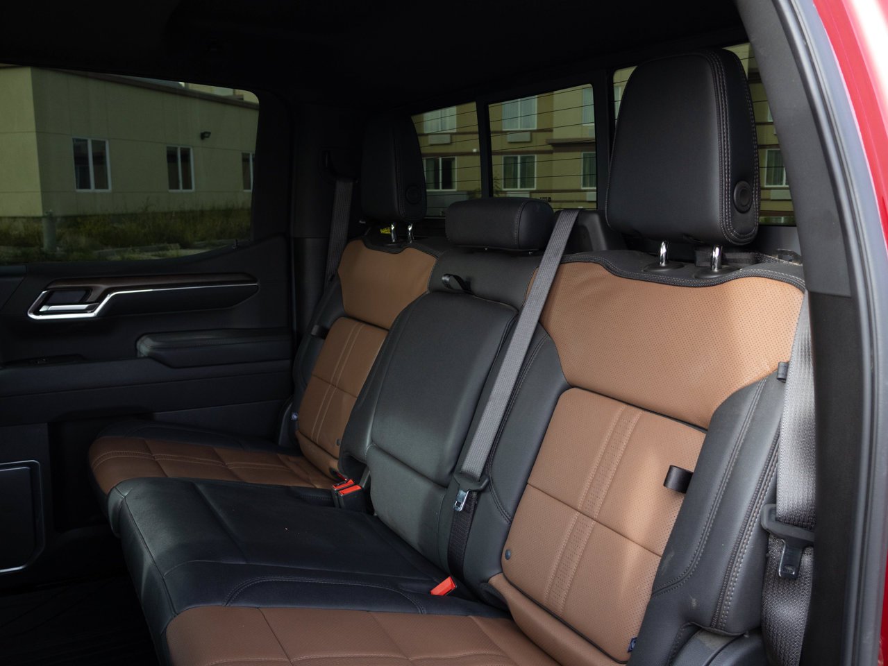2025 Chevrolet Silverado 1500 4WD Crew Cab 147 High Country Red Sherwood Park - photo #27