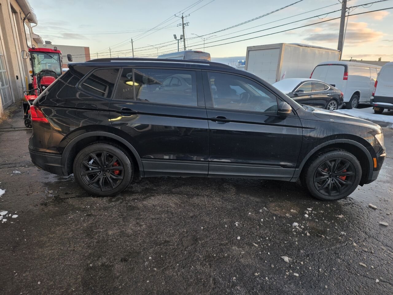 2019 Volkswagen Tiguan Black  - photo #6