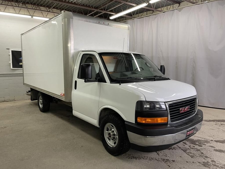 GMC SAVANA FOURGONNETTE TRONQUÉE COMMERCIAL 2019 2019 Blanc