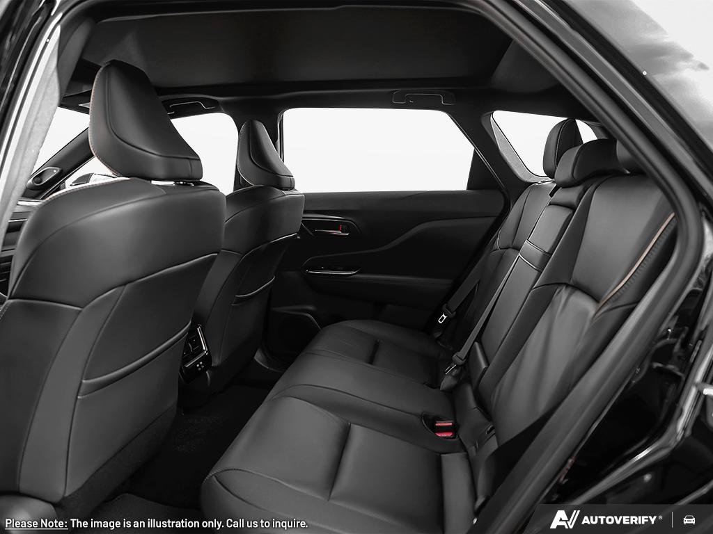 Toyota Crown Signia Limited TI 2026 Noir Sherbrooke - photo #20
