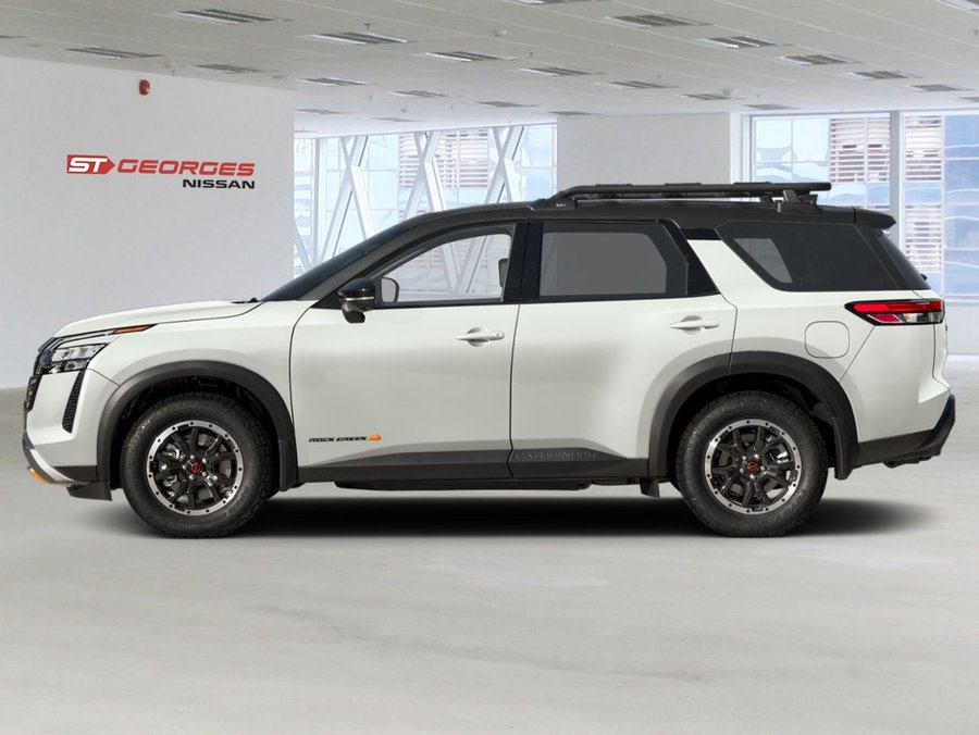 NISSAN Pathfinder Rock Creek 4RM 2026 Blanc Everest nacré triple couche/Noir intense