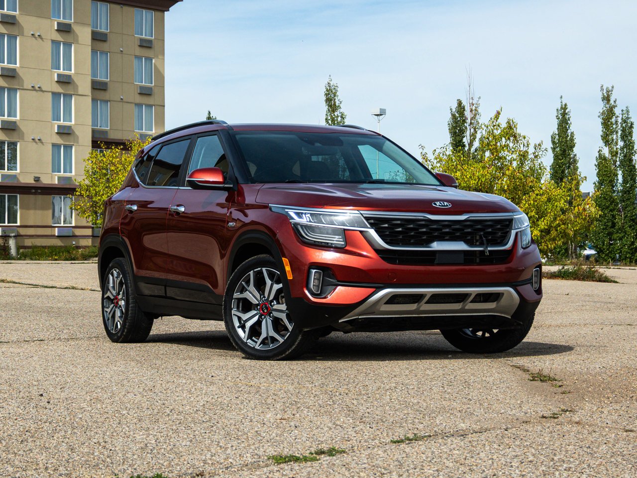 2021 Kia Seltos SX Turbo AWD Orange Sherwood Park - photo #1