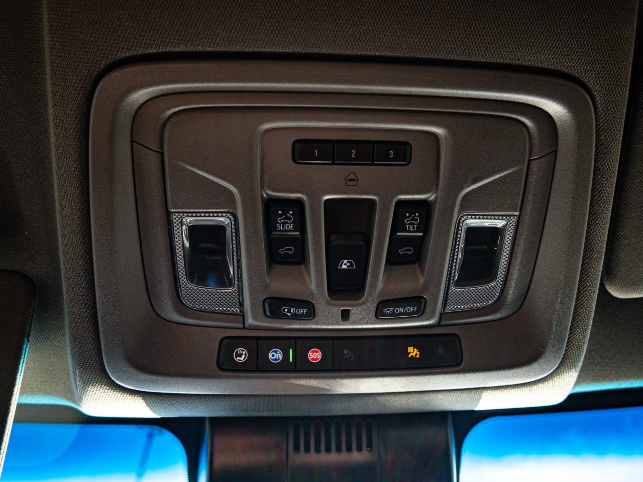 2024 Chevrolet Silverado 1500 4WD Crew Cab 147 RST Black Sherwood Park - photo #30