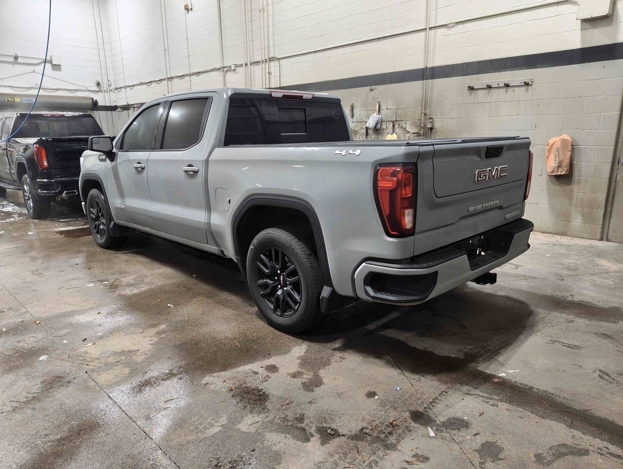 2024 GMC Sierra 1500 4WD Crew Cab 147 Elevation Grey Sherwood Park - photo #4