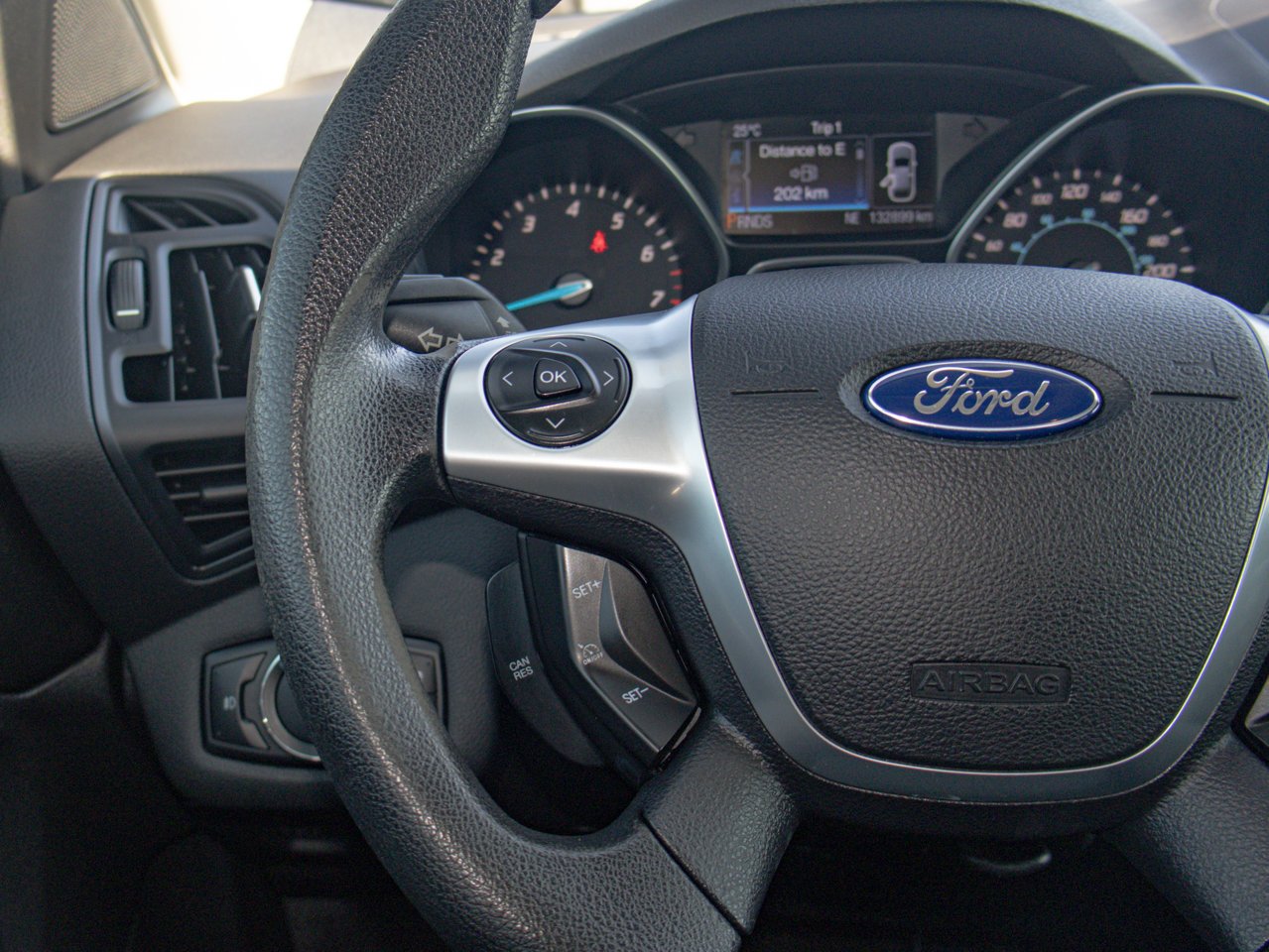 2014 Ford Escape 4WD 4dr SE White Sherwood Park - photo #20