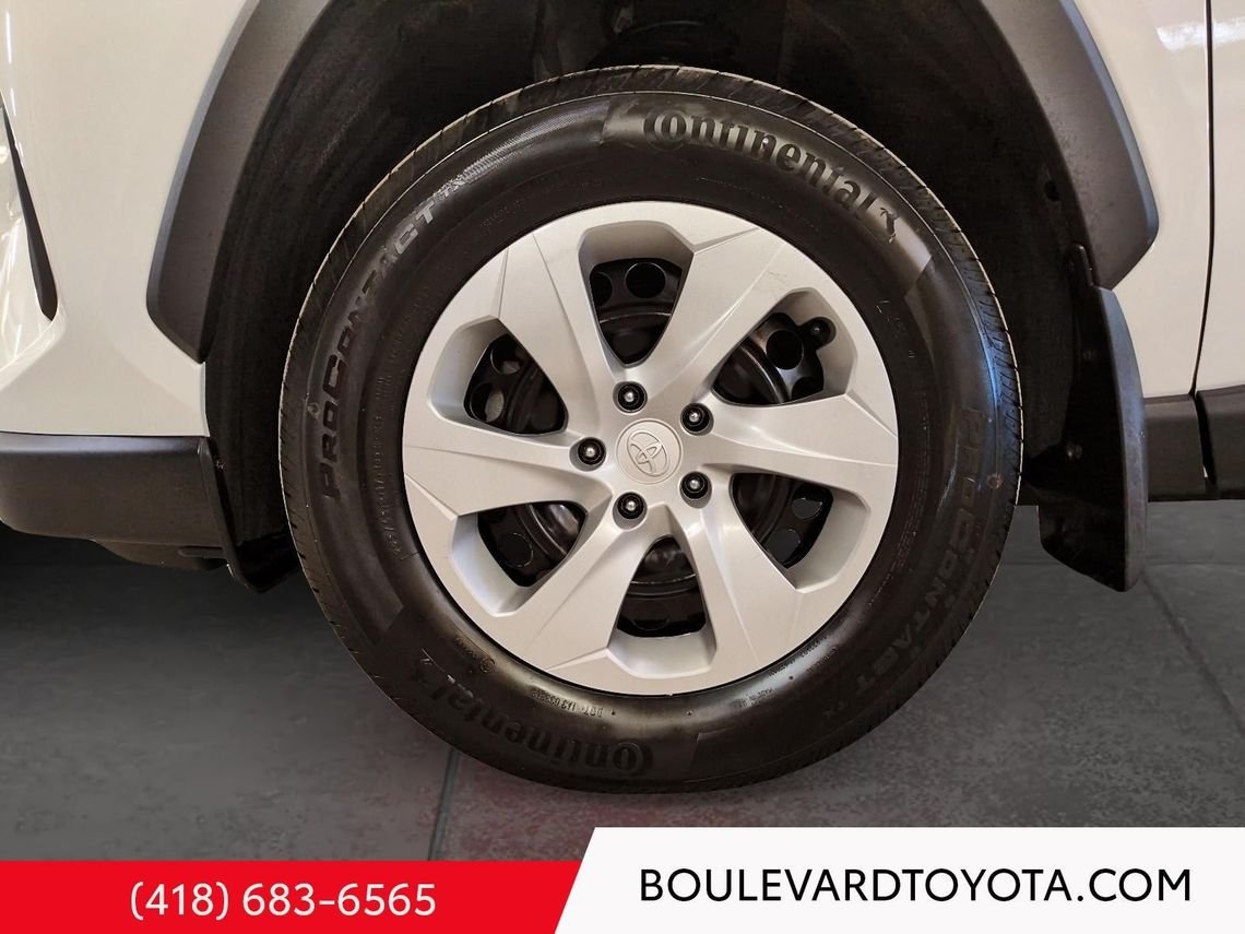 2024 Toyota RAV4 531704-48 | LE White Québec - photo #7