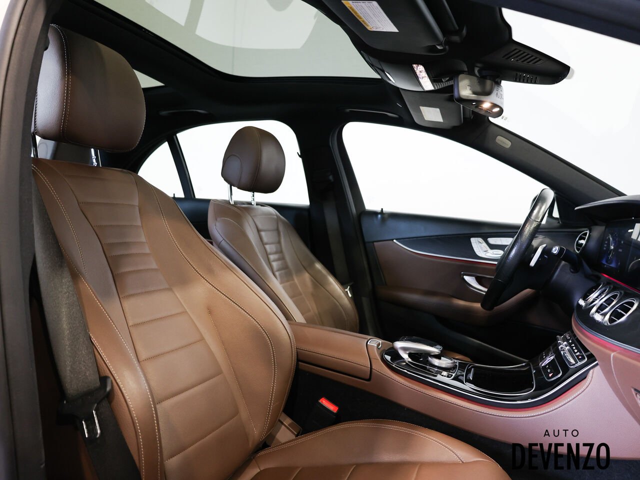 2017 Mercedes-Benz Classe-E White Saint-Eustache - photo #7