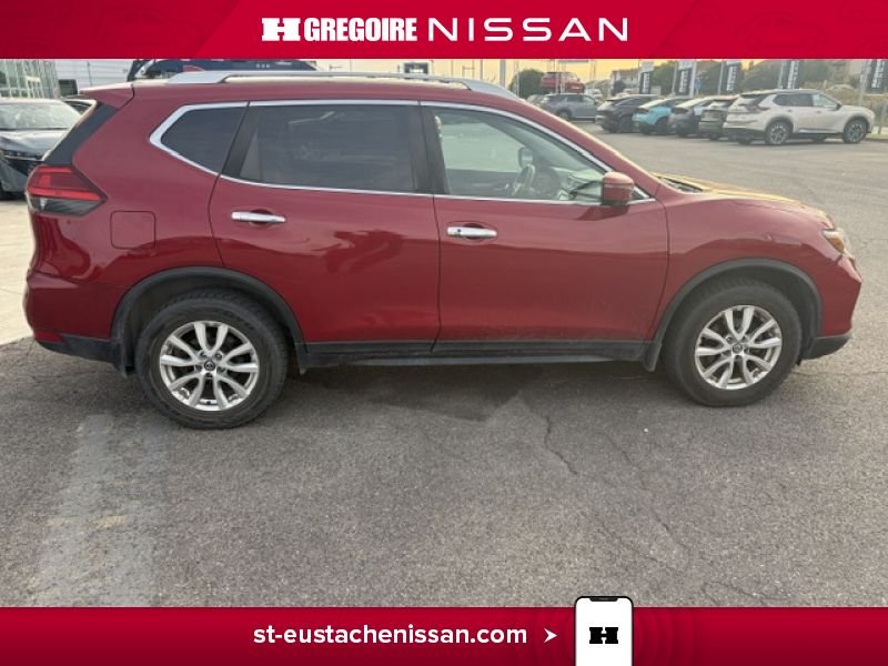 2017 Nissan Rogue Red Saint-Eustache - photo #13