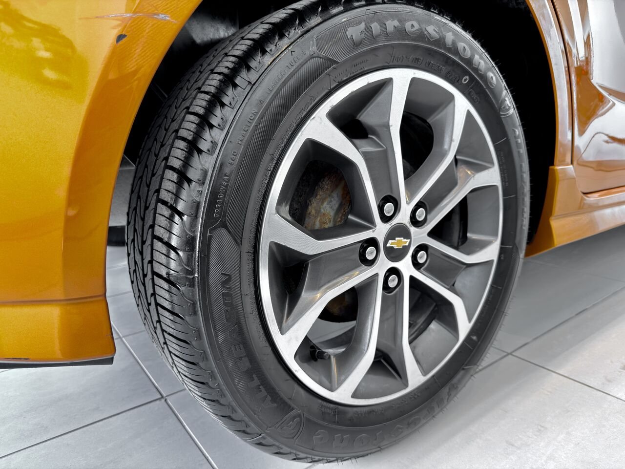 2017 Chevrolet Sonic Orange Notre-Dame-des-Prairies - photo #12