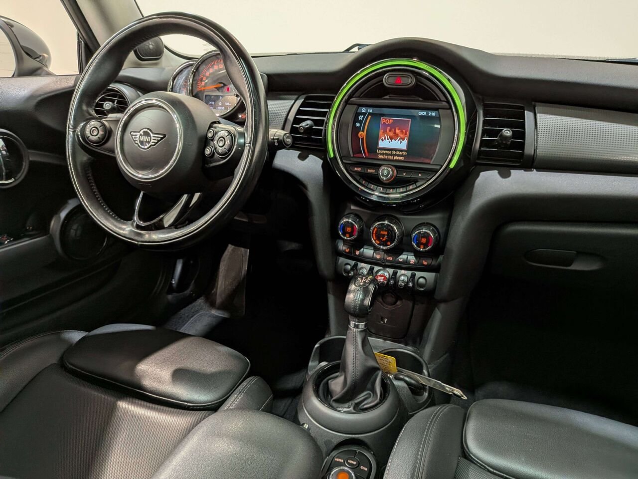 MINI 3 Door Cooper FWD 2019 Gris Val-David - photo #17