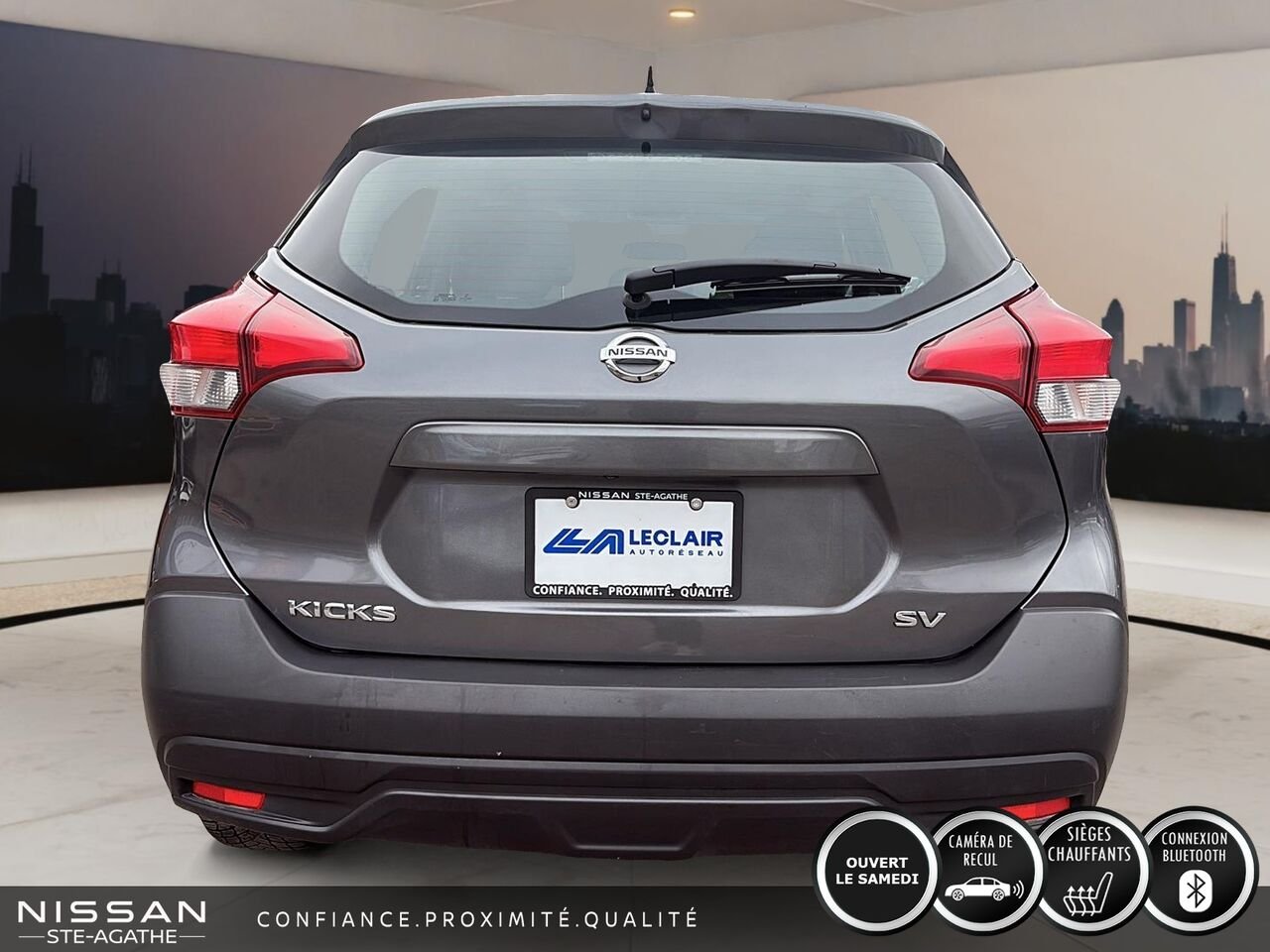 Nissan Kicks SV TA | 75 640 KM | CAMÉRA DE RECUL | CLIMATISATION AUTOMATIQUE | ACCÈS SANS CLÉ 2019 Gris Saint-Jérôme - photo #3