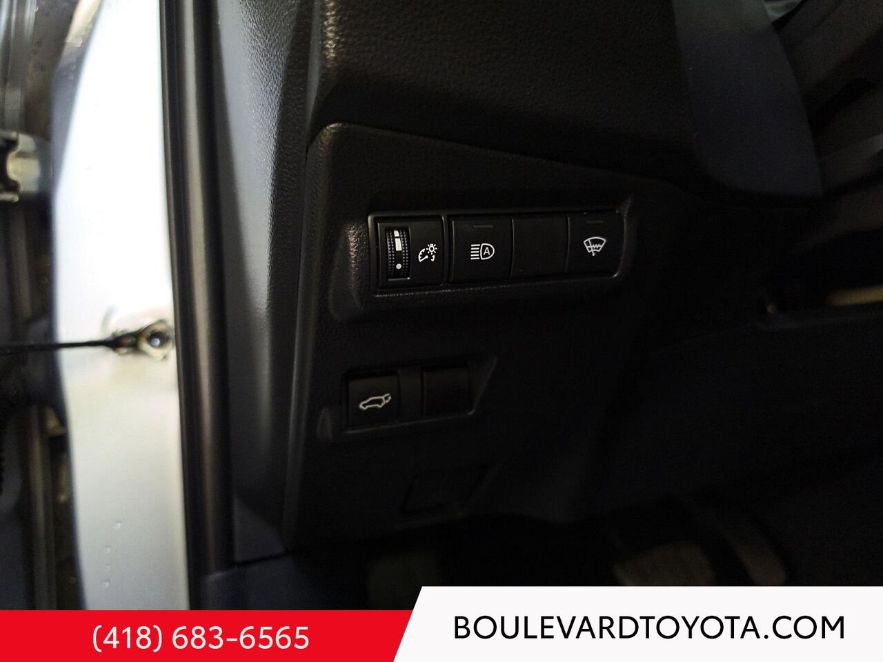 2022 Toyota Corolla Cross 100455A-22 | XLE, AWD Silver Québec - photo #13