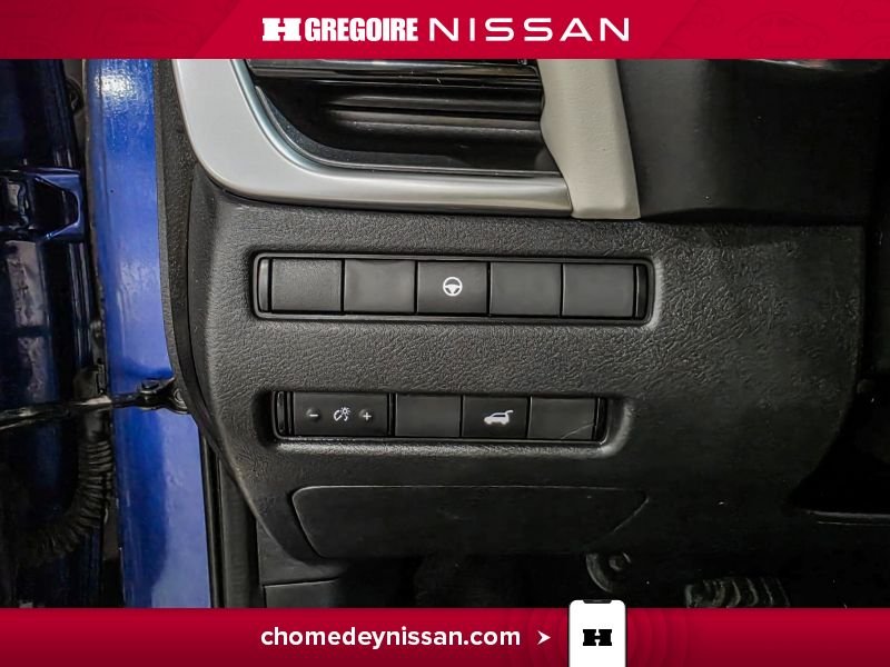 2021 Nissan Rogue Blue Laval - photo #14