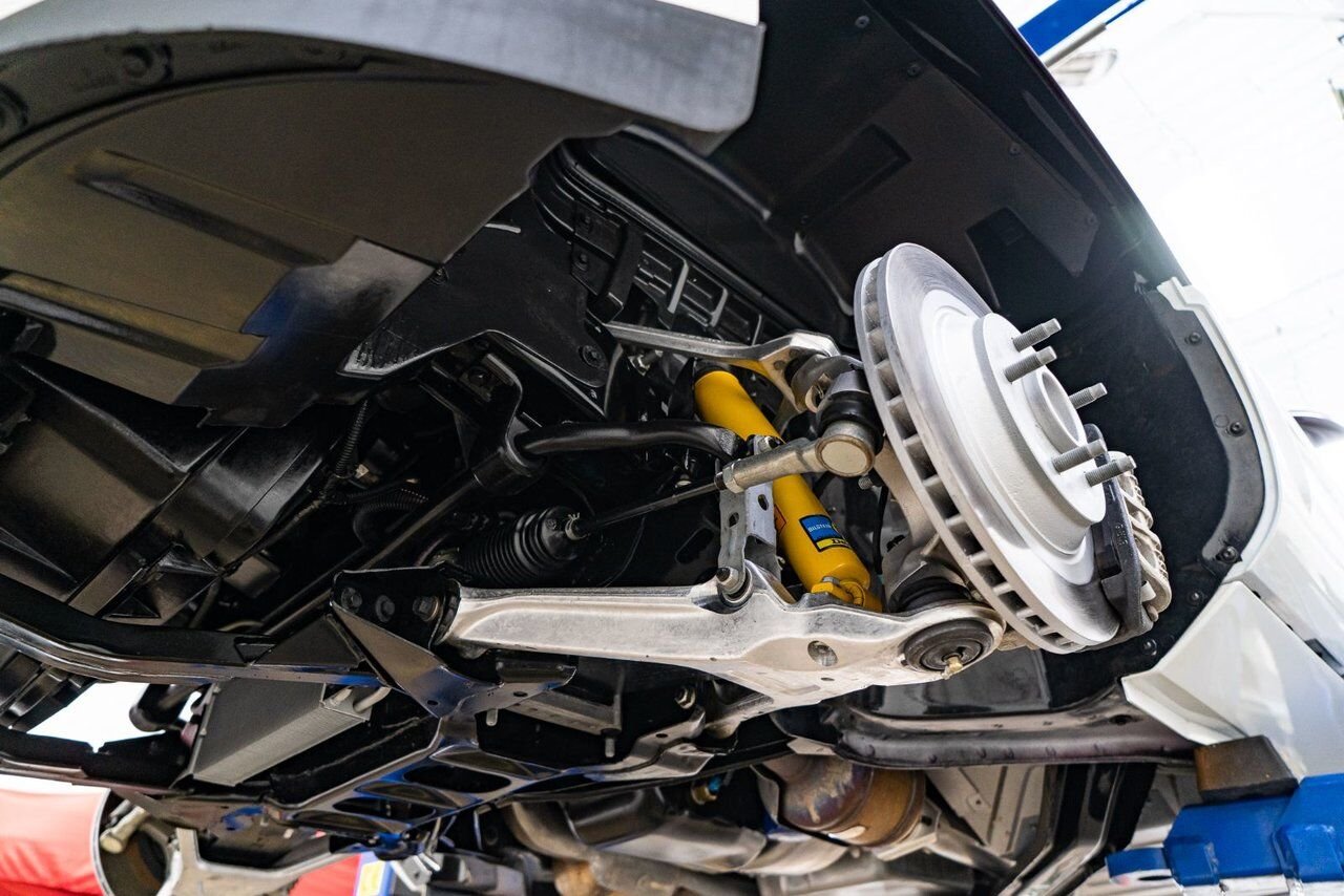 1995 Chevrolet Corvette *PRIX EN USD* RPO Z4Z PACE CAR PRESENTED IN DELIVERY PACKAGING WITH ONLY 192MILES (307KM) FROM NEW White Montreal - photo #134