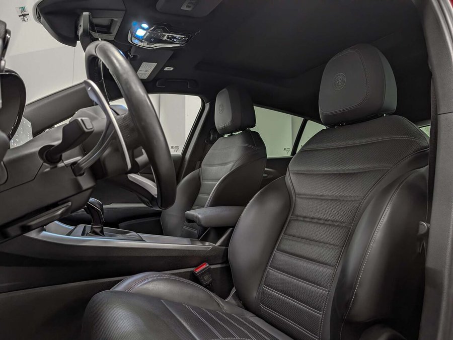 Alfa Romeo TONALE Plug-in Hybride AWD Toit Ouvrant 2024 Autre