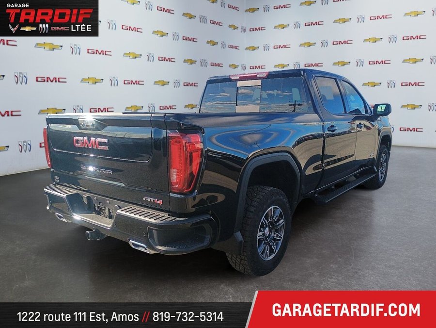GMC Sierra 1500 AT4 cabine multiplace 4RM 157 po 2026 Noir onyx