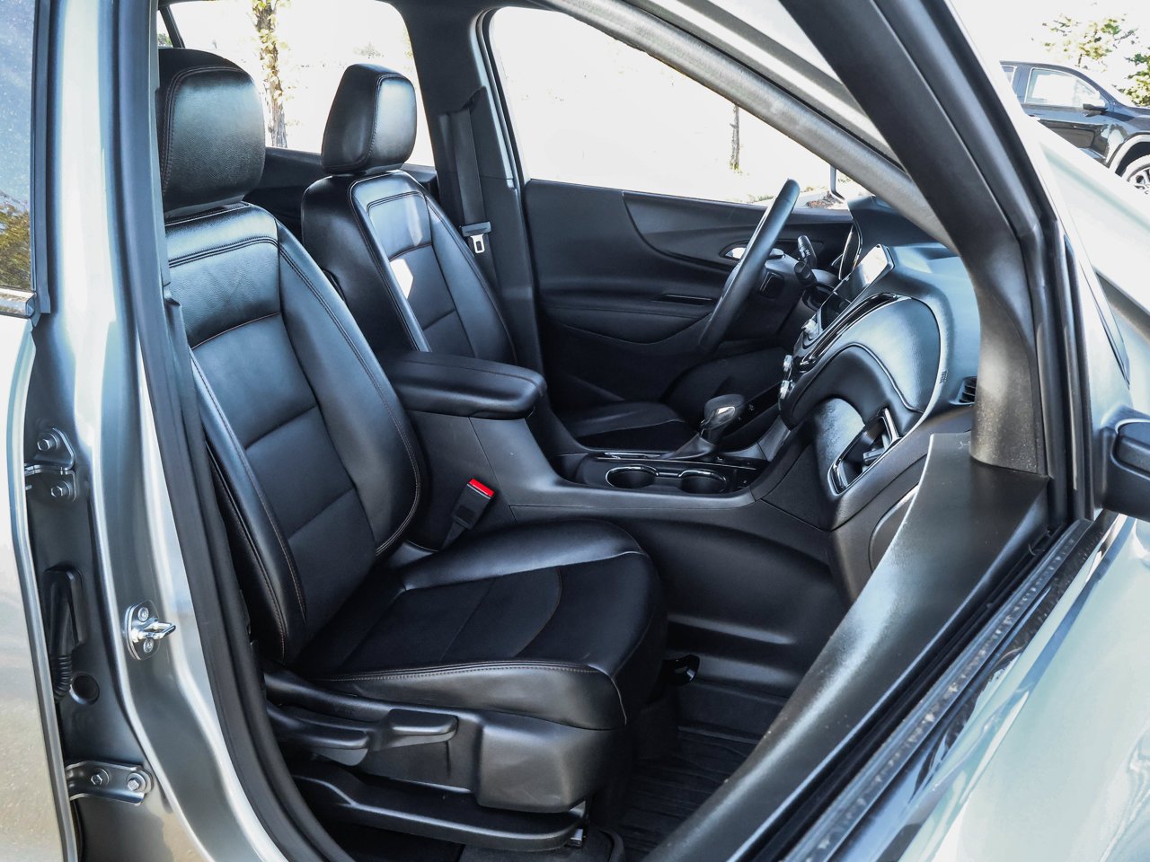 2024 Chevrolet Equinox AWD 4dr RS Grey Sherwood Park - photo #19