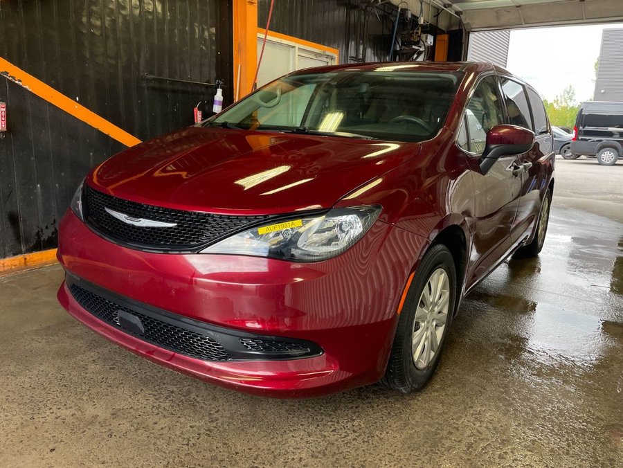 Chrysler Grand Caravan SE *CARPLAY* SAFETYTEC BLUETOOTH ALERTES 8 PLACES 2021 Rouge