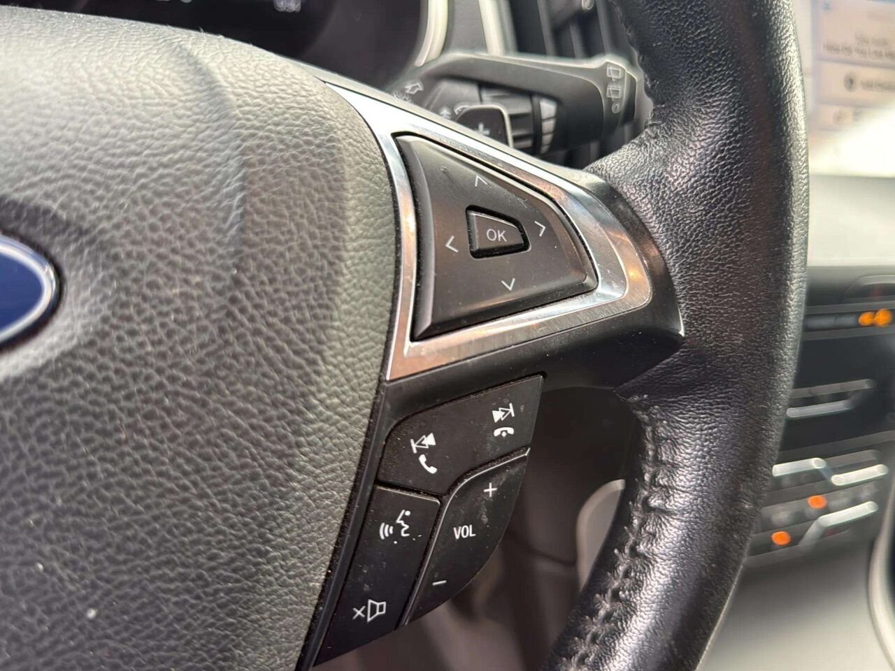 Ford Edge SEL 2019 Blanc Gatineau - photo #11