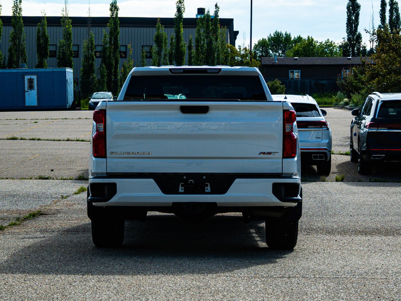 2024 Chevrolet Silverado 1500 4WD Crew Cab 147 RST White Sherwood Park - photo #11