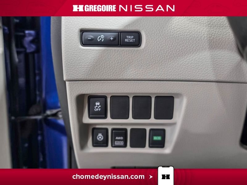 2018 Nissan Qashqai Blue Laval - photo #15