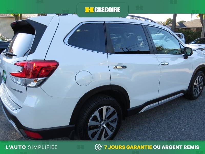 2019 Subaru Forester White Saint-Eustache - photo #8